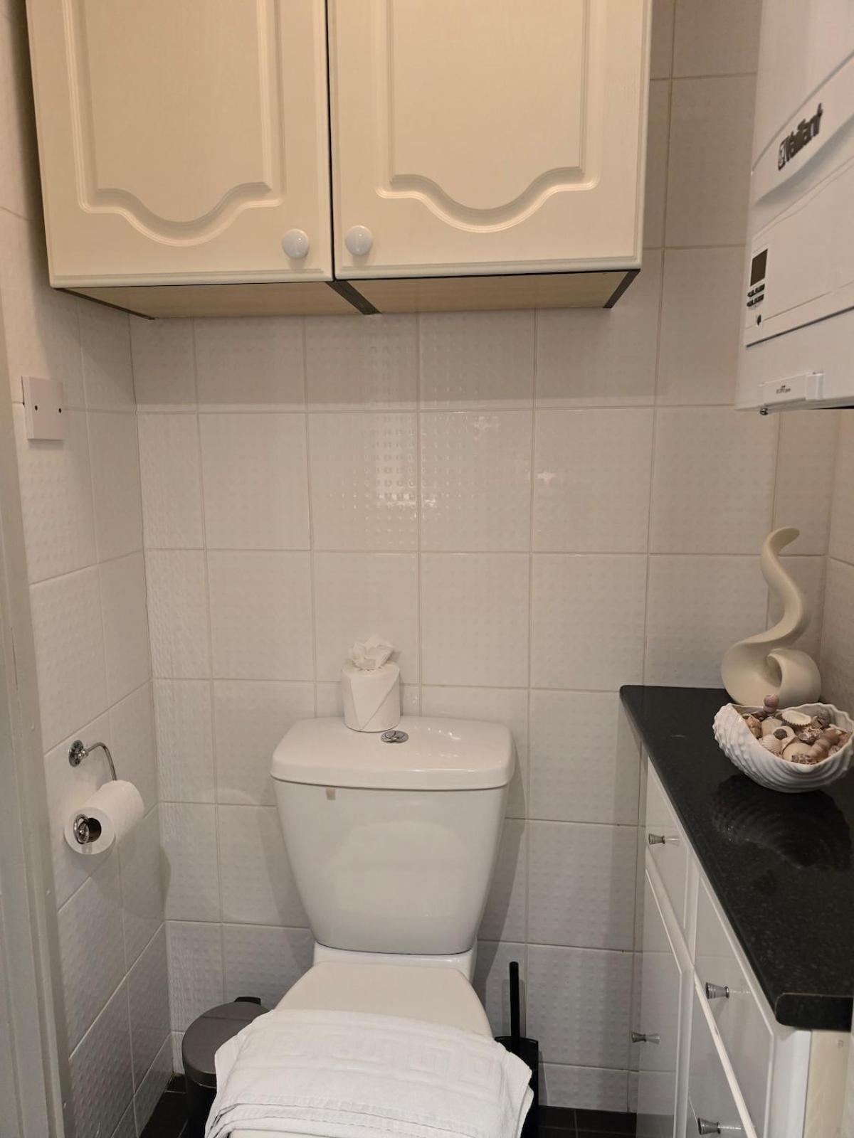Spacious Modern House W 2x Bathrooms And Parking Ferienhaus Oxford