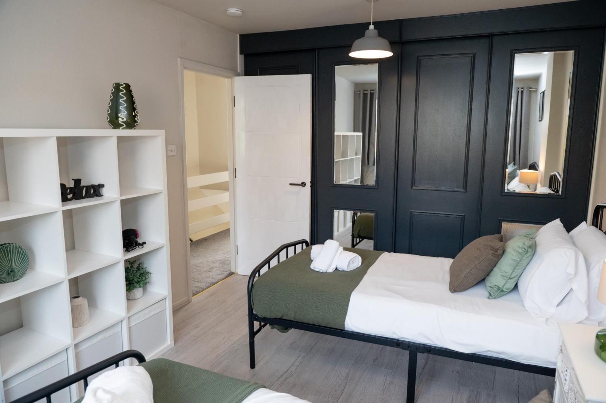 Ferienhaus Spacious Modern House W 2x Bathrooms And Parking *
