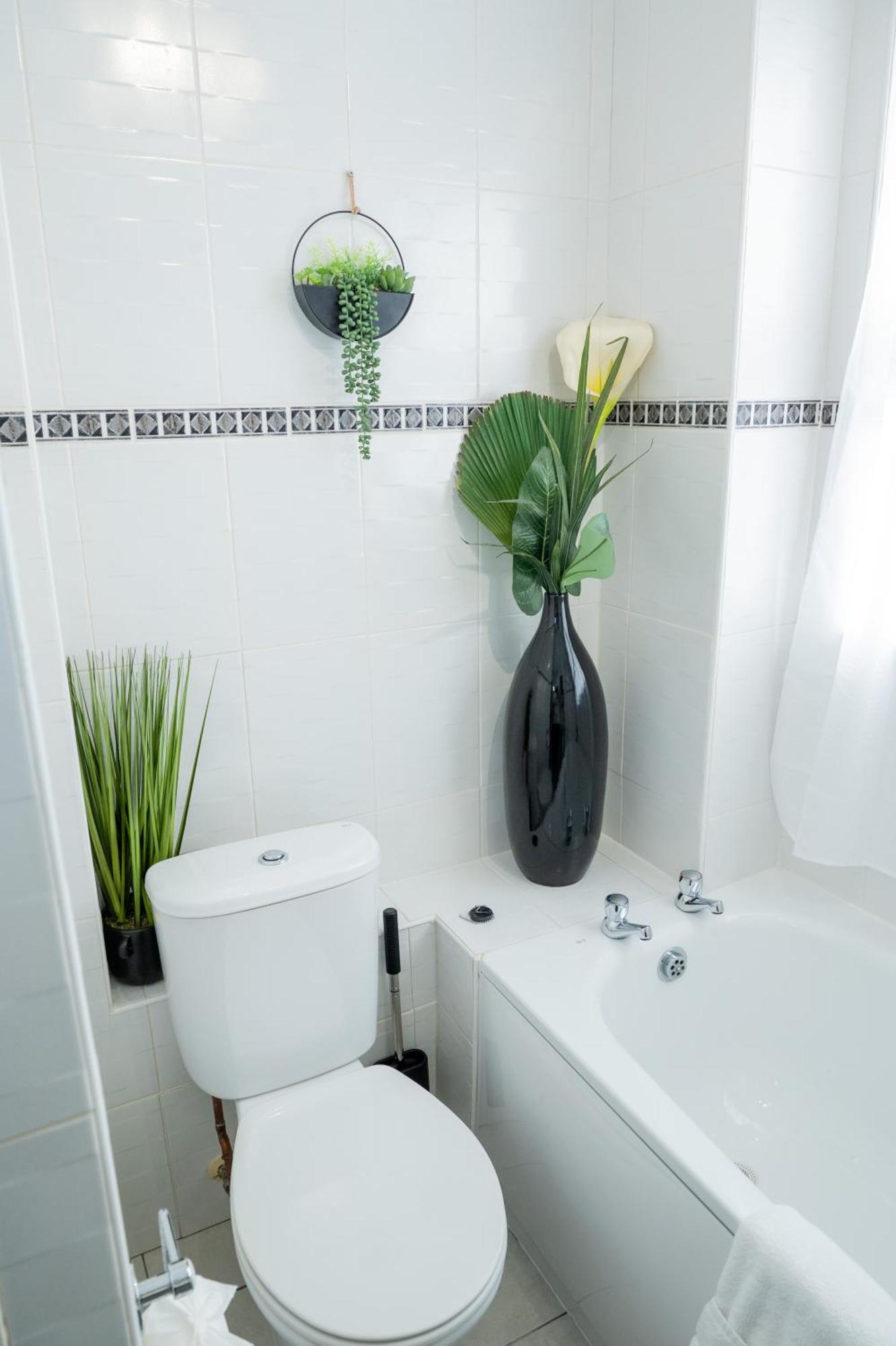 Ferienhaus Spacious Modern House W 2x Bathrooms And Parking Oxford